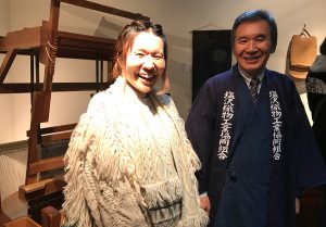 「山の織 雪の色」桑原さん実演